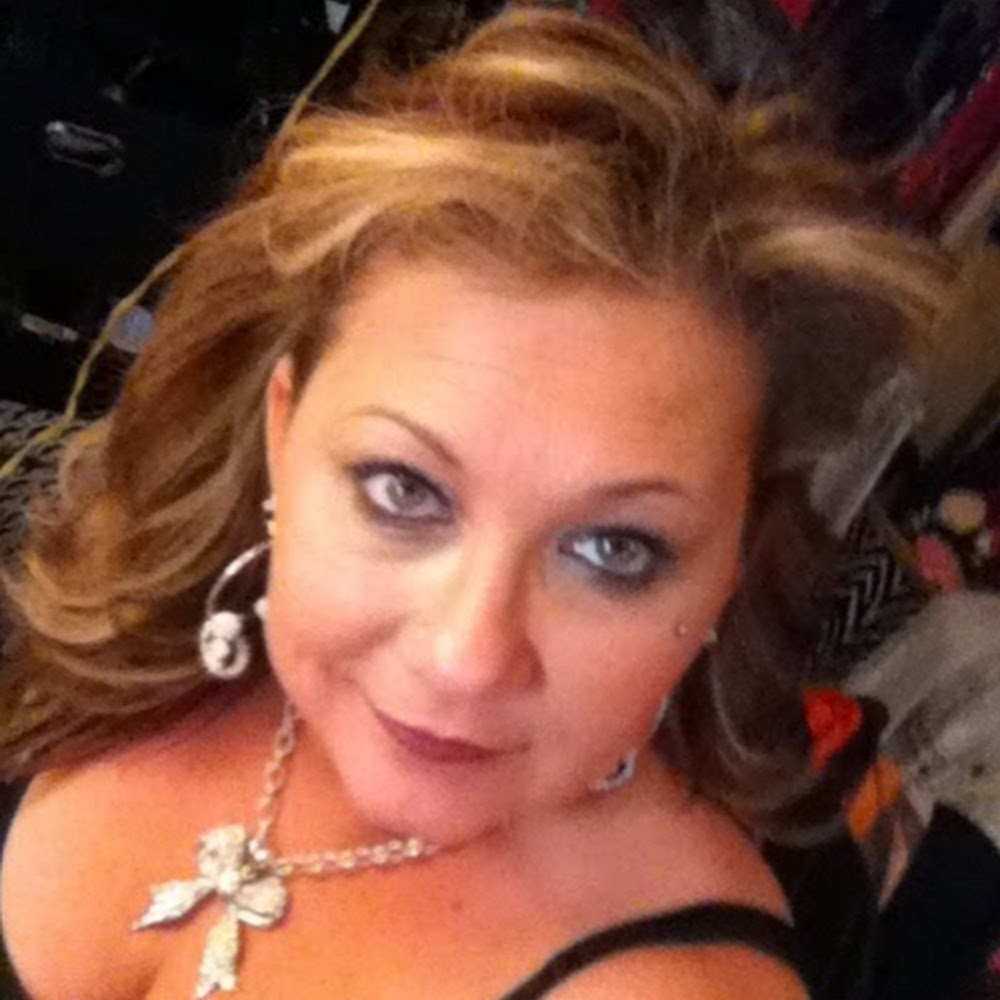 Meet your Posher, Stacy